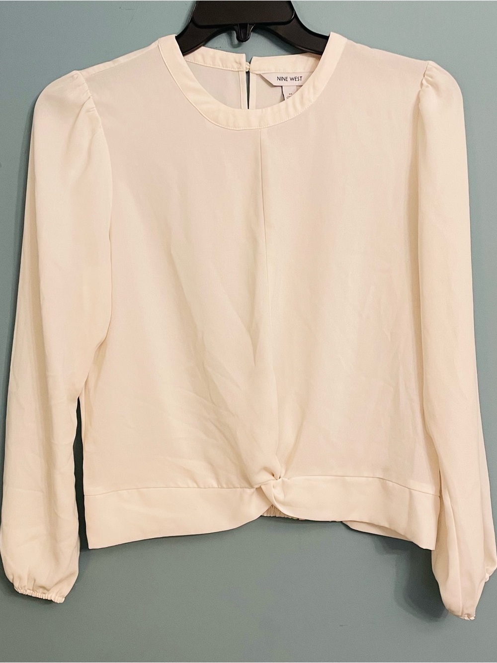Nine West Cream Twist-Front Long Sleeve Blouse